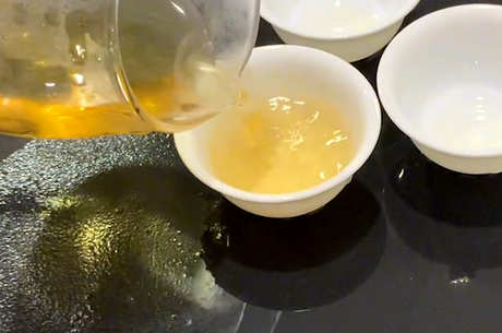 鸭屎香茶头和茶的区别