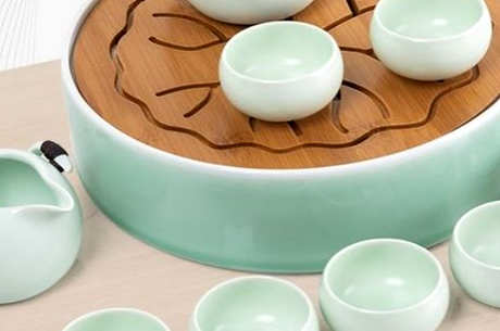 用什么杯子喝茶？