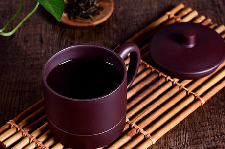 用什么杯子喝茶？
