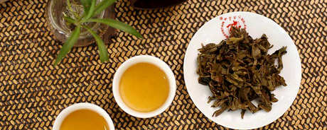 如何拆除普洱茶饼？