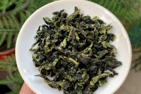 什么茶适合龙血砂紫砂壶？