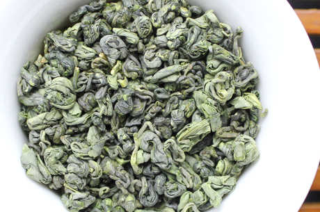 什么茶属于泉岗辉白？