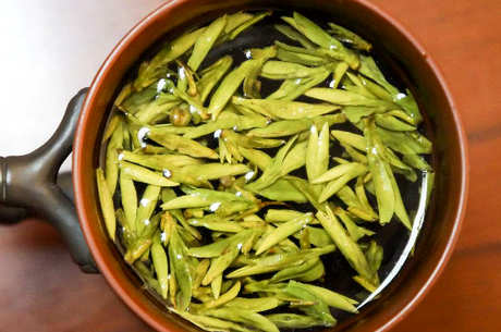 鉴别龙井茶的质量