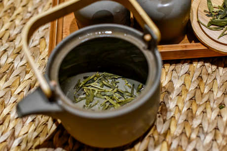 鉴别龙井茶的质量