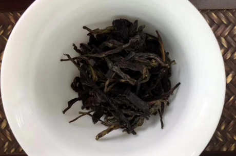 晒青毛茶是生的还是熟的？