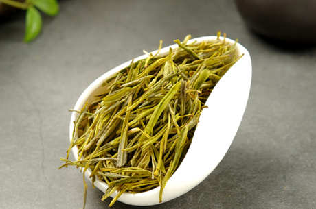 金芽是绿茶吗？