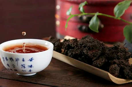 生茶熟茶哪个好？