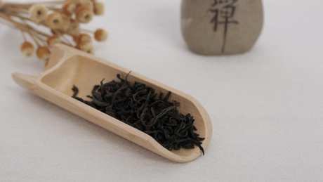 什么是黑毛尖茶？