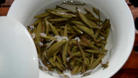 什么茶是白尖？