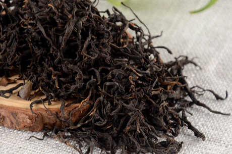 谁适合喝古树红茶？