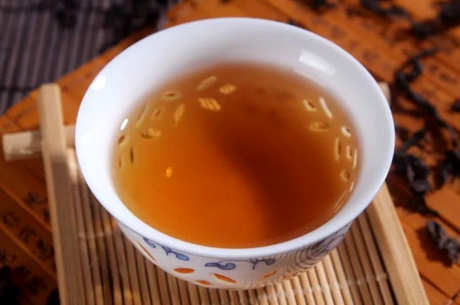 如何制作红茶？