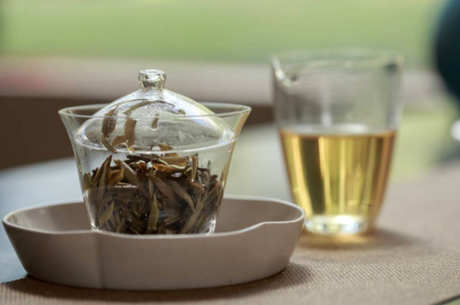 白茶和红茶有什么区别？
