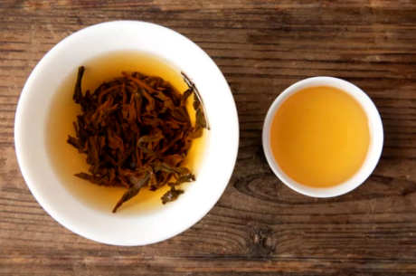 白茶和红茶有什么区别？