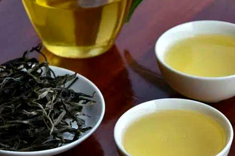 生茶和熟茶哪个好？