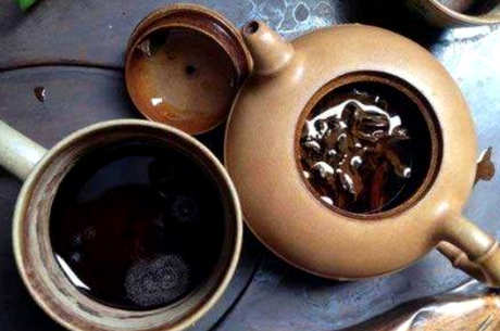 如何清洗茶锈？
