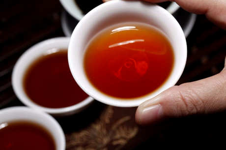 怎样打开砖茶？