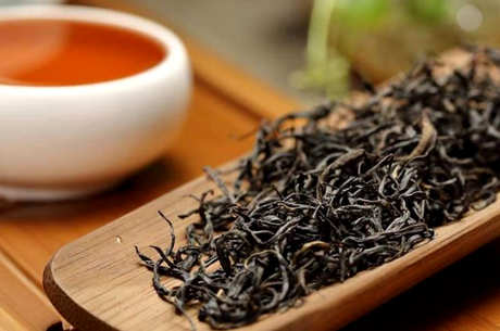 祁红茶产于哪里？