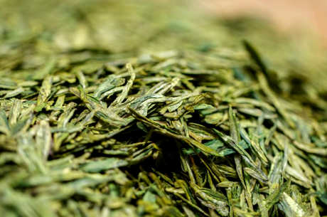 能嚼茶吃吗？