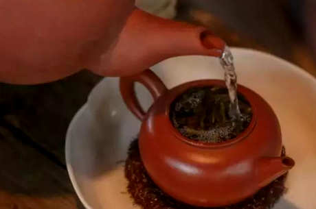 泡茶是什么意思？