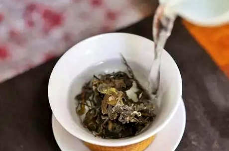 怎样喝青砖茶？