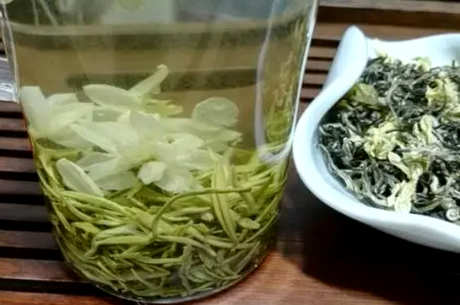 如何区分好的毛峰？