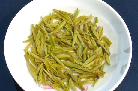 茅山青峰是绿茶吗？