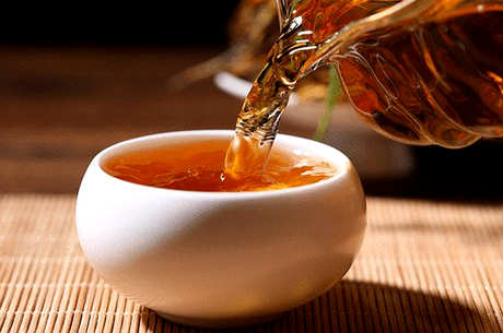 什么季节适合普洱茶？