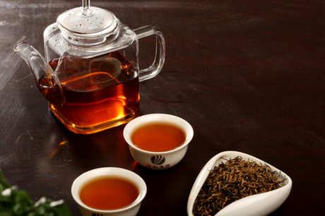 喝红茶有什么效果，喝红茶对人有什么好处？