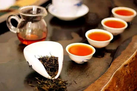 如何冲泡红茶？