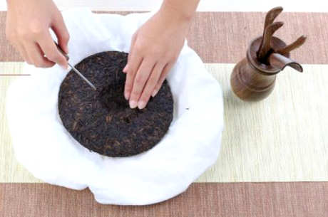 正确饮用碎银子茶