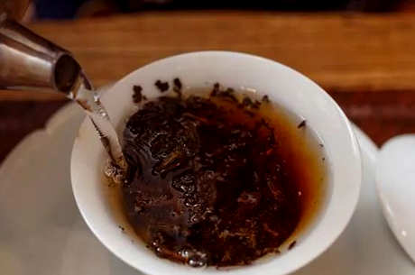 什么是红茶？