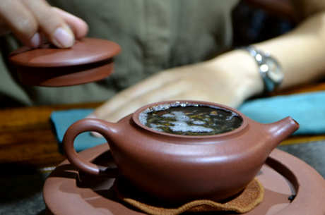 怎样喝普洱茶？