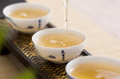 夏天早上适合喝什么茶？