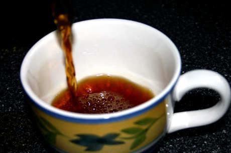 夏天喝红茶好还是绿茶好？