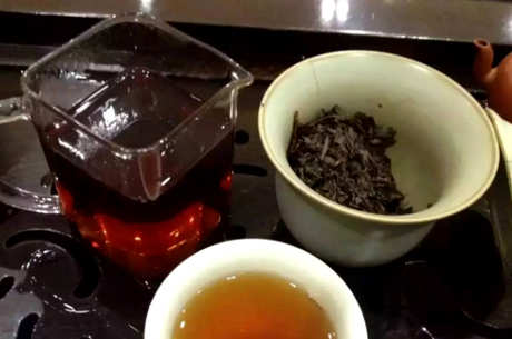 红茶是碱性还是酸性？