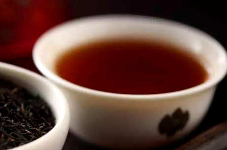 冬天喝红茶好吗？