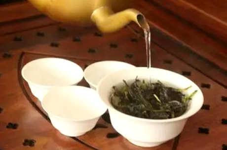 冲泡绿茶的三种方法