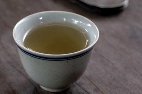 夏天喝白茶好吗？