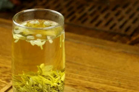 秋天喝什么茶比较好