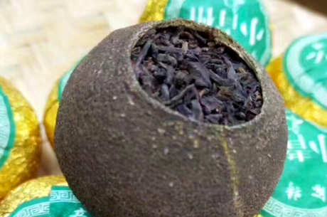 小青柑外面的白霜能喝吗？