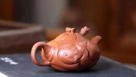 怎样打开紫砂壶？