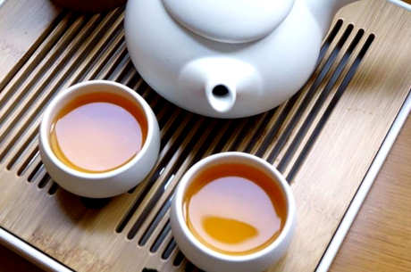 晚上泡的茶第二天能喝吗？