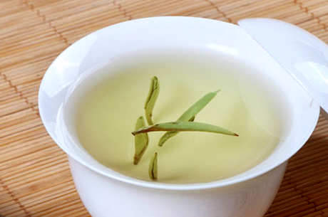 白茶和绿茶的区别