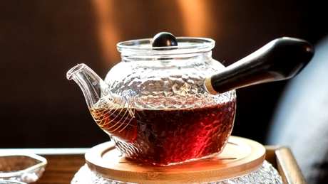 煮茶是开水放茶吗？