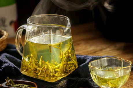 大红袍是红茶还是绿茶，大红袍是乌龙茶属于半发酵茶