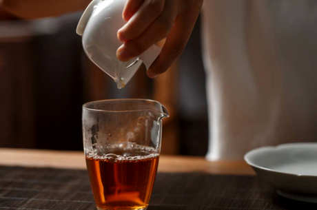 红茶用多少度的水泡？