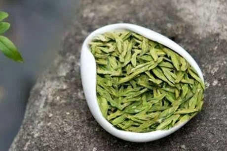 西湖龙井属于什么茶？