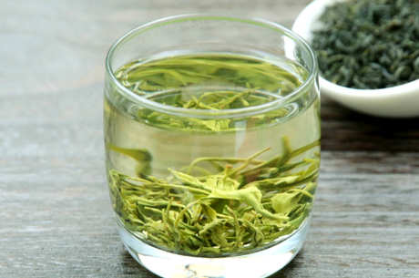 毛尖茶用多少度水温？