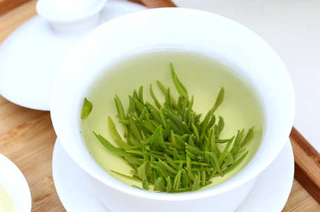 竹叶青和雀舌的区别