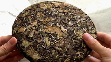 怎样弄碎茶饼？